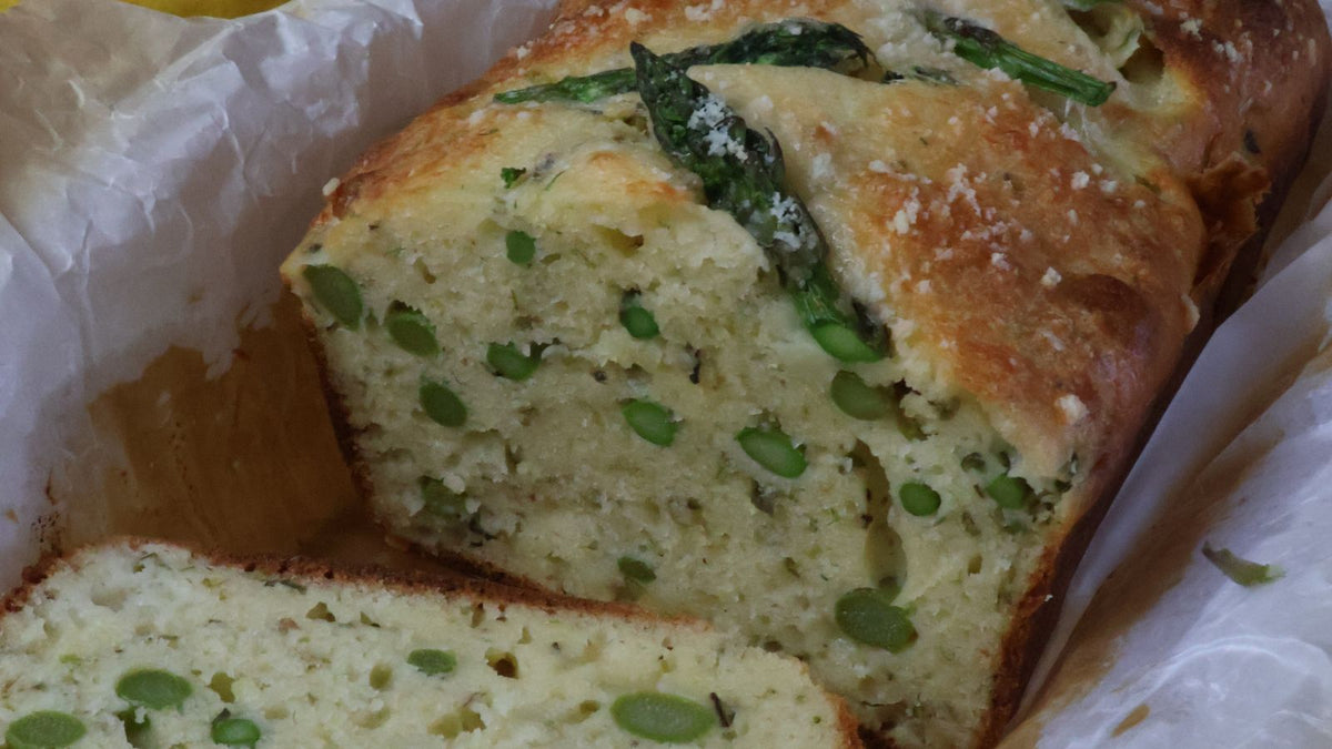 Cake asperge, parmesan et huile d'olive