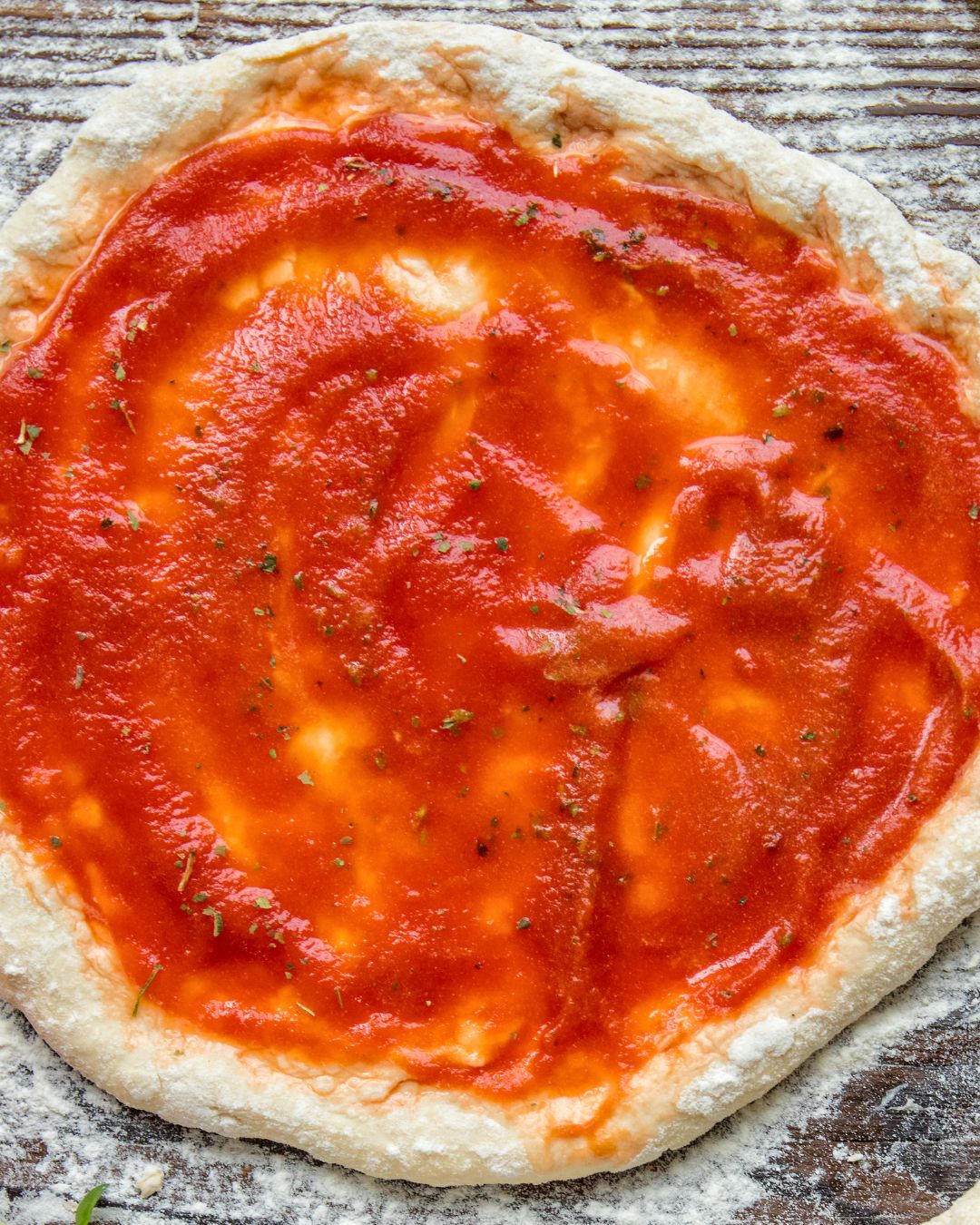 Pâte à pizza avec sauce tomate Loretta 1888